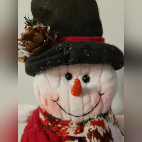 Holiday standing Snowman - Picture 2 of 6